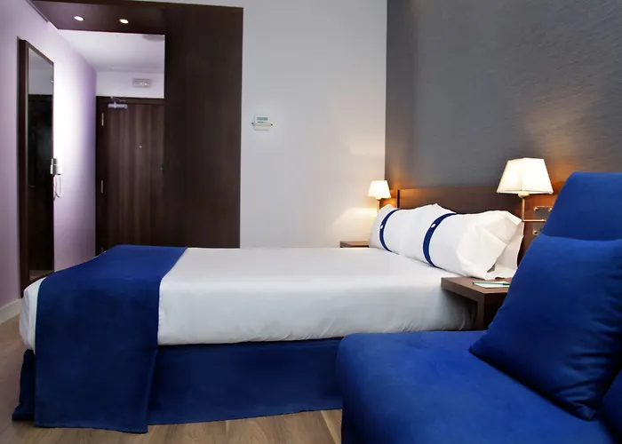 Olympia Universidades 3*