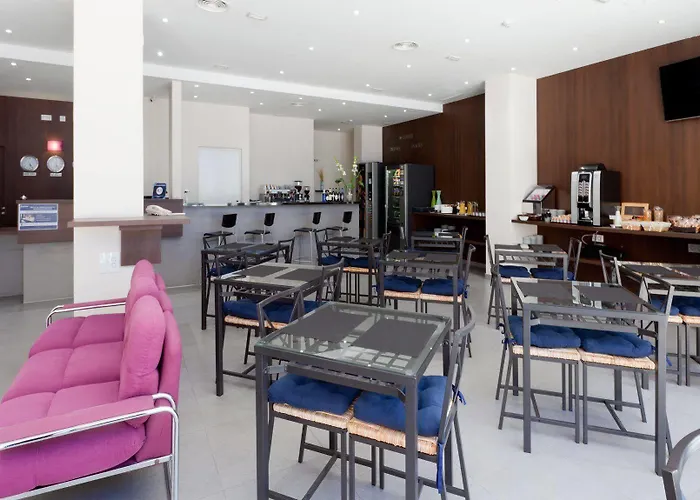 Olympia Universidades Отель 3*