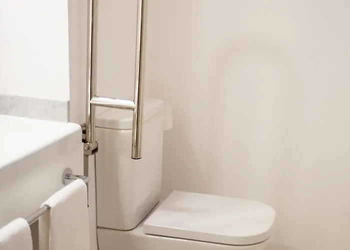 Ad Hoc Carmen 2* Valencia