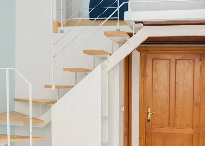 Ad Hoc Carmen 2* Valencia