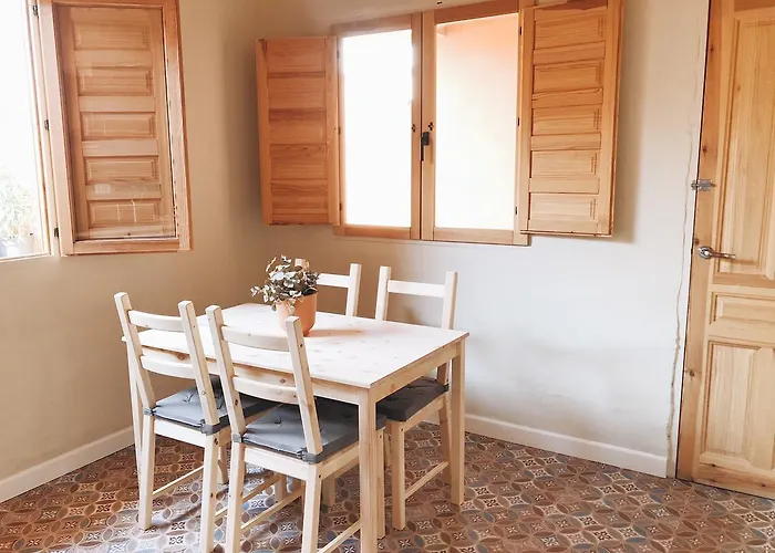 Guest house Mom La Punta 3*