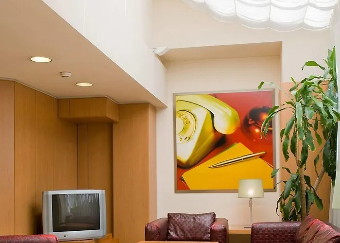 Hotel Nh Ciencias 3*