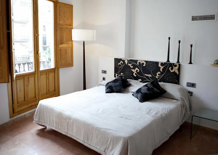 Happy - Lope De Vega Valencia