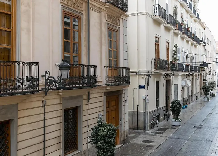 Apartup L' Almoina *