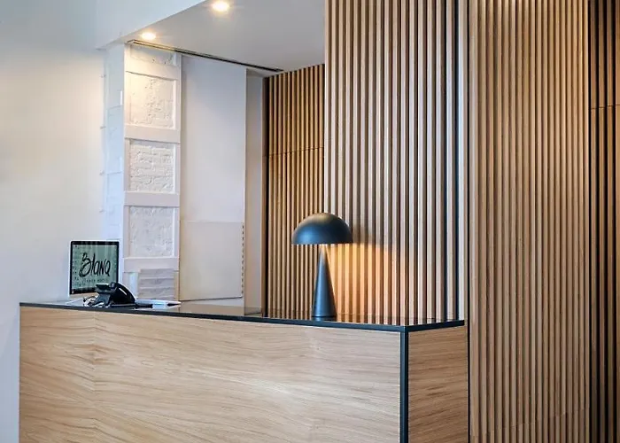 Hotel Blanq Carmen Valence