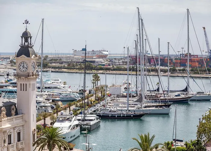 Travel Habitat Port Valencia.