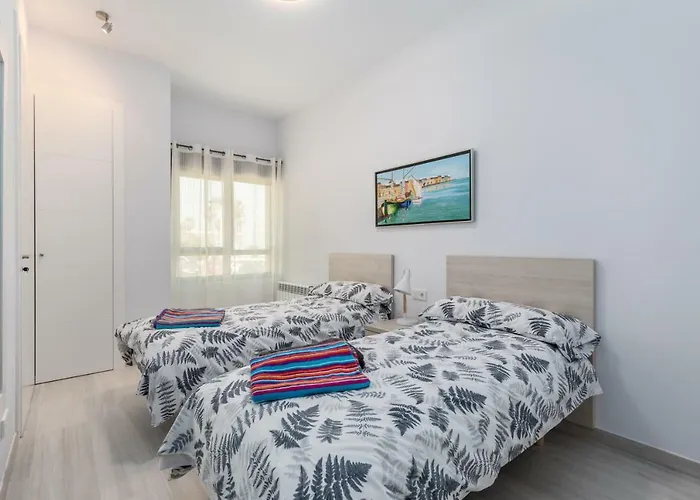 דירה Luxury Front With Pool