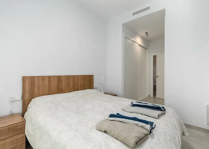 דירה Luxury Front With Pool