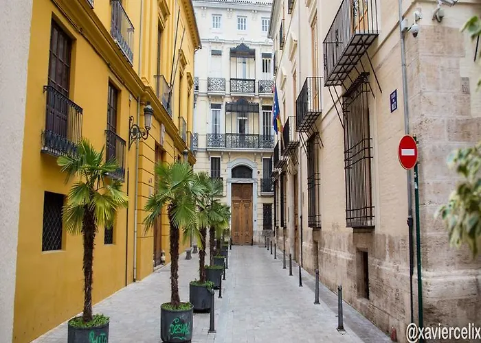 Cisneros Flat Apartment