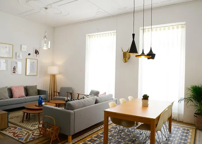 Hall Correos شقة فالنسيا