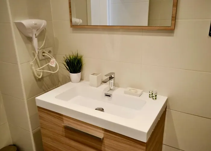 Hola - فالنسيا