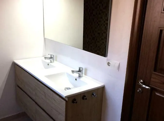 Luminous Attic Down Town * فالنسيا