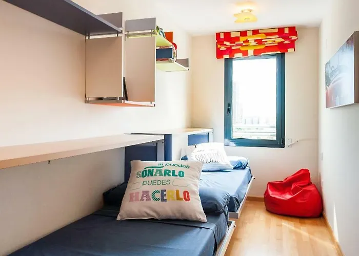 En La Ciudad De Ciencias Y Cerca De La Playa Appartement