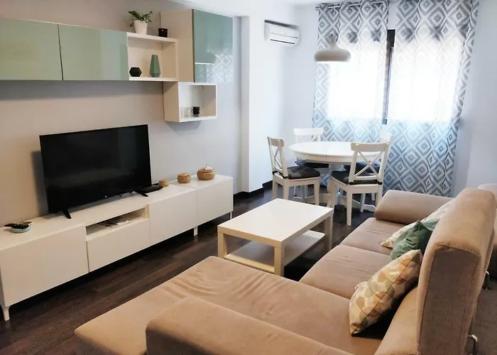 Cerca De La Playa Y Ciudad De Ciencias *