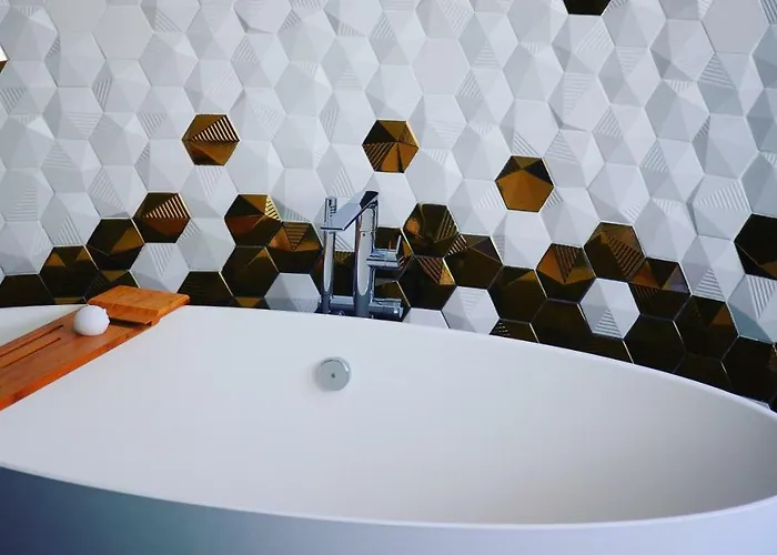 Διαμέρισμα Hexagonal Design