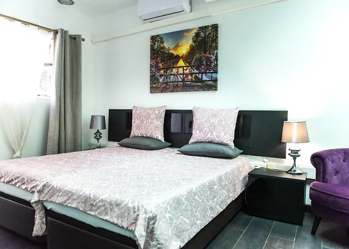 Catedral Reina Appartement *