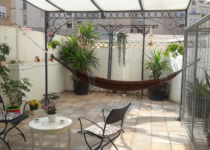 Angel Guimera & Breakfast *