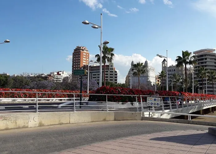 Angel Guimera & Breakfast Valencia
