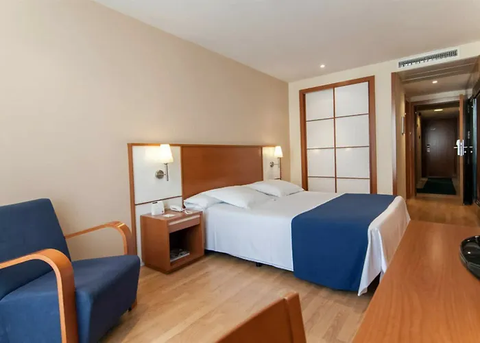 Rh Sorolla Centro فندق