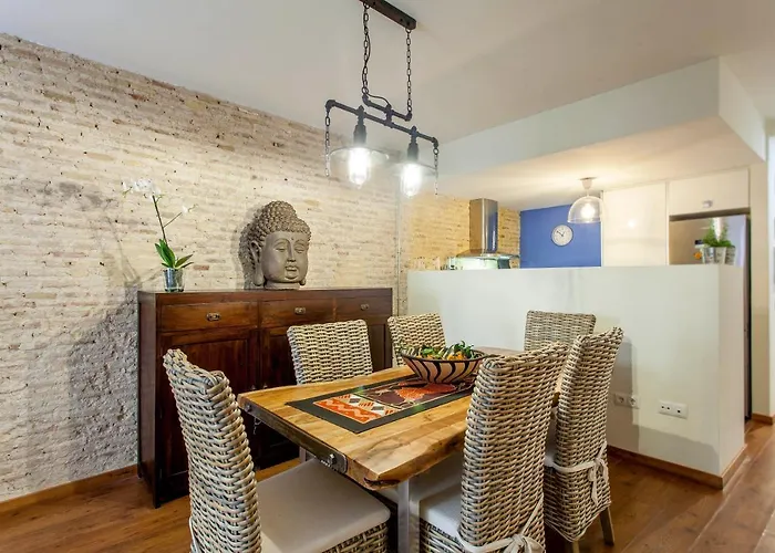 Lejlighed Luxurious & Alluring In Historic Town Valencia