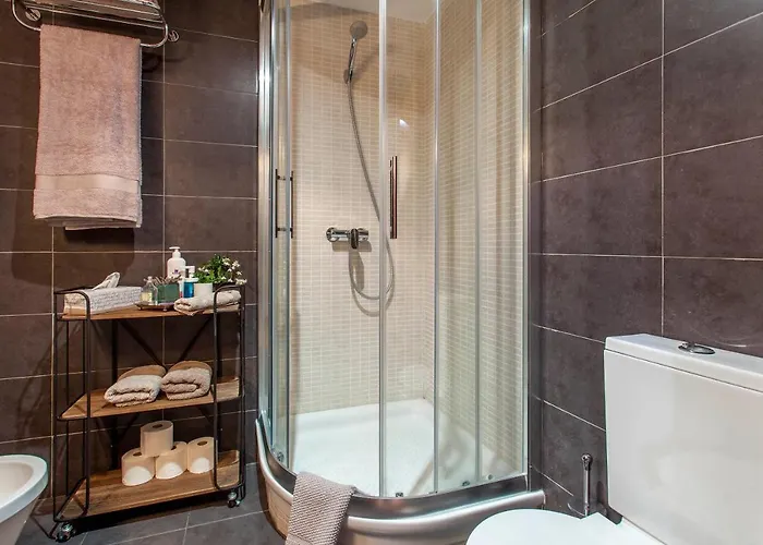 Luxurious & Alluring In Historic Town