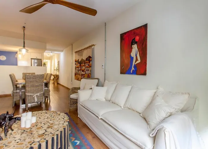 Luxurious & Alluring In Historic Town Lejlighed Valencia