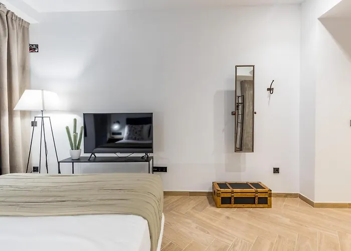 Goerlich By Alma * Valencia