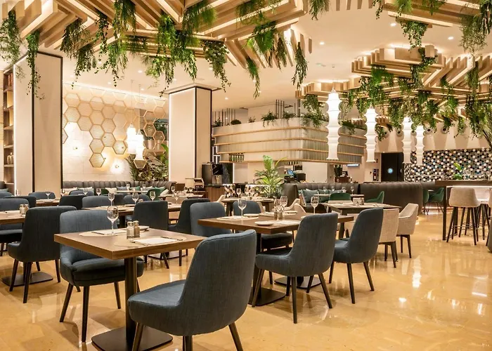 Ilunion 4 Szálloda 4*