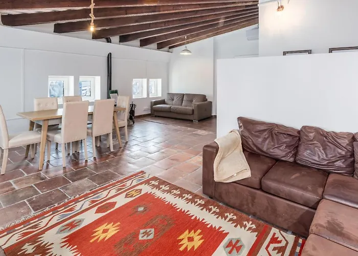 Travel Habitat Port Valencia. * Βαλένθια