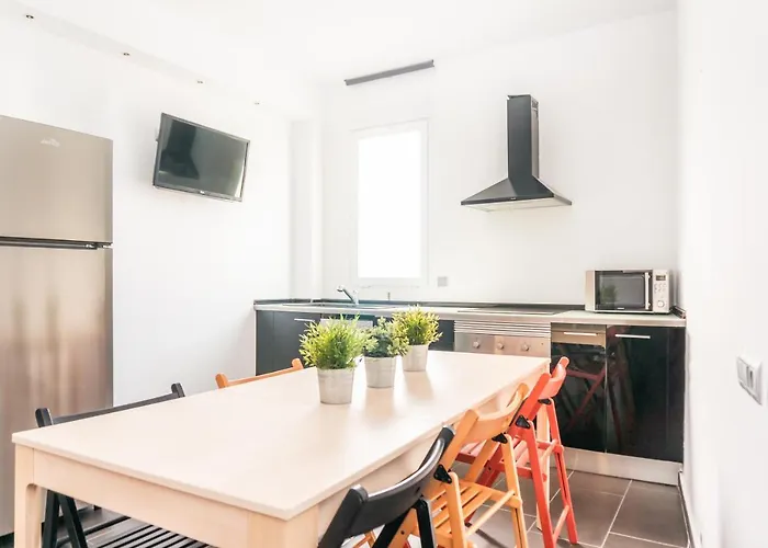 Luxury - Boutique Center Apartment