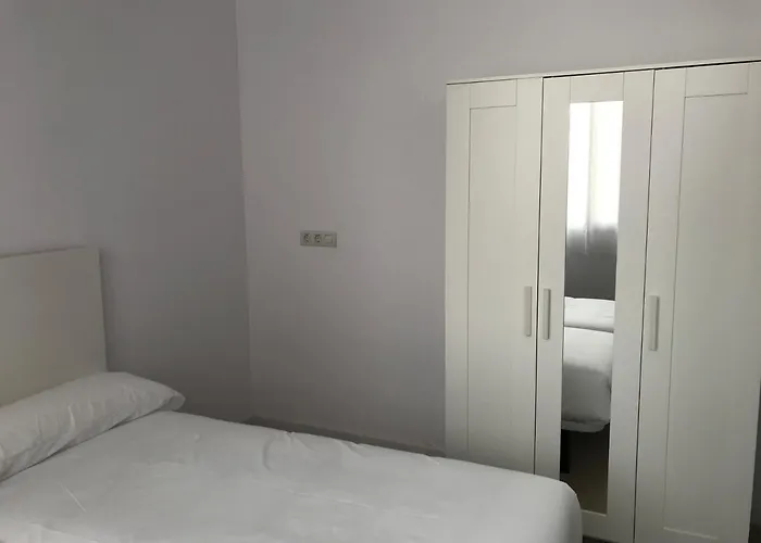 Suites Marina 3* 瓦伦西亚