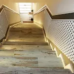 Loft Independiente Con Piscina Compartida En Centro De דירה *