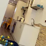 Loft Independiente Con Piscina Compartida En Centro De דירה *