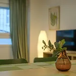 아파트 With Fluffy Beds & Private Patio *