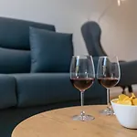 Travel Habitat Alameda Suites. 아파트