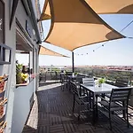 מלון Novotel Lavant 4*