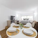 Florit Flats - The Apolo Apartment *