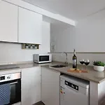 Florit Flats - The Apolo Appartement *