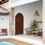 Maison Avec Piscine à Valenza