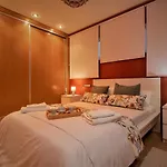 Penthouse Duplex In A 4 Floors Spanish House -8 Min To Center By Metro ולנסיה