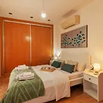 Penthouse Duplex In A 4 Floors Spanish House -8 Min To Center By Metro