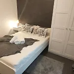 Small And Cozy - G10