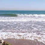 Nautico Junto A La Playa Malvarrosa * ולנסיה