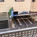 Central Luxury Flat With Free Parking