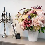 Central Luxury Flat With Free Parking