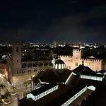 Mirador 2 Del Mercado - Con Bano Privado En El Centro De La Ciudad Vella ホームステイ *