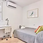 公寓 Spacious, Sunny Flat By Of Arts & Sciences *