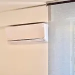 Spacious, Sunny Flat By Of Arts & Sciences