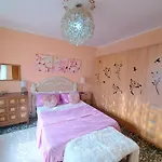 Full Equipped And Comfortable With Wifi Lejlighed