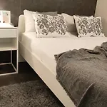 Konukevi Small And Cozy - G10 3*